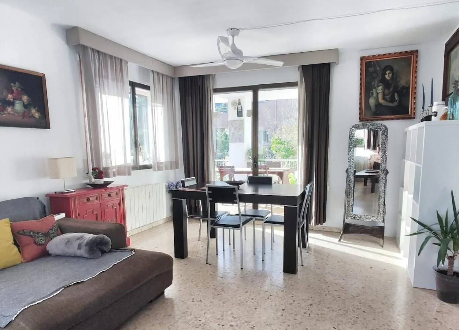 بيت للعطل فيلا La Casa Dels Boscos تاراغونا